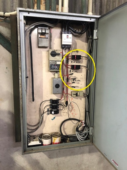 名古屋市港区の倉庫にて水銀灯の取替電気工事NO.6