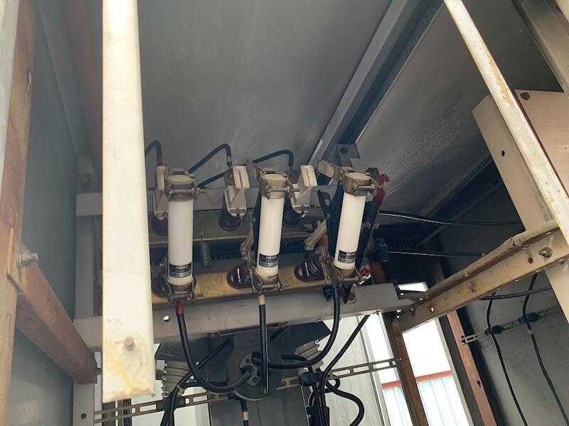 愛知県みよし市の商業施設にてキュービクルの更新電気工事