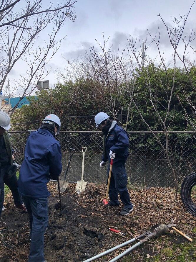 愛知県清須市の仮設現場にて仮設電源（動力・電灯）の引込電気工事NO.2