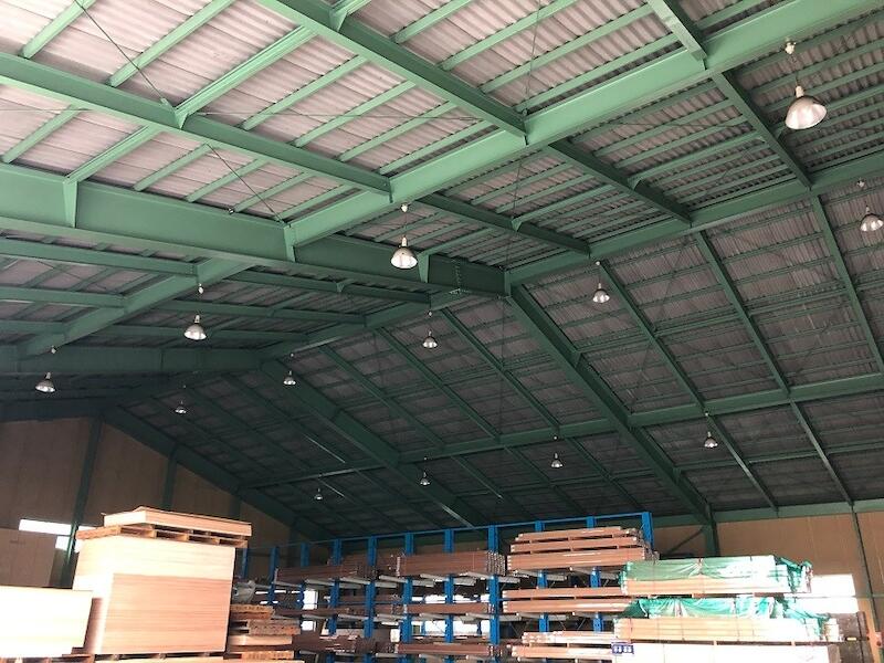 愛知県飛島村の倉庫にて高天井水銀灯などのＬＥＤ取替電気工事