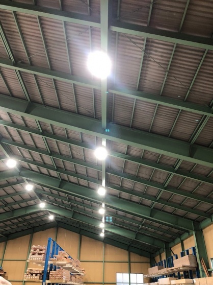 愛知県飛島村の倉庫にて高天井水銀灯などのＬＥＤ取替電気工事