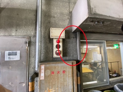 倉庫のエアコン取替電気工事