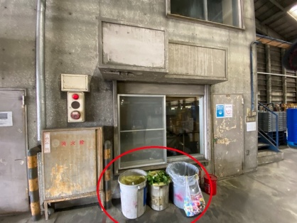 倉庫のエアコン取替電気工事