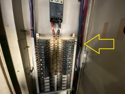 エアコン用コンセントの新設電気工事