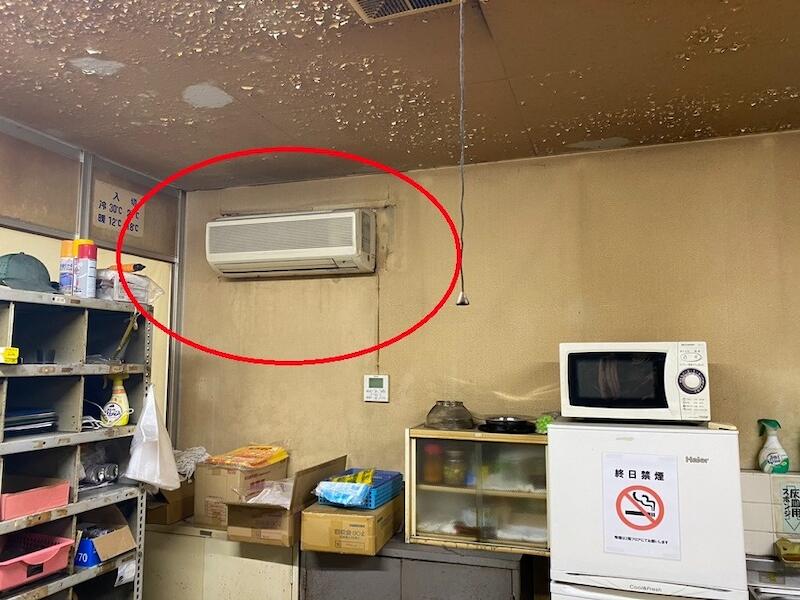 倉庫のエアコン取替