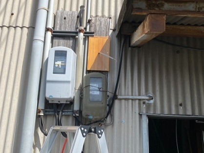 ブラケットの取付電気工事