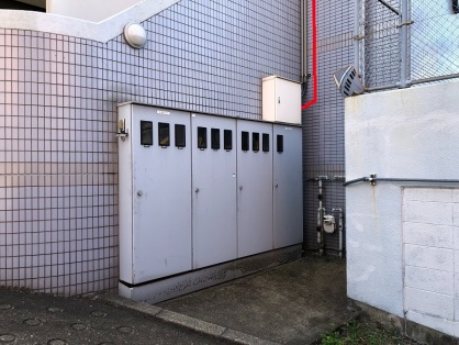 動力電源線の引込口配線工事