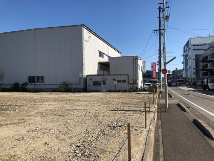 名古屋市中川区　駐車場用照明器具の電気工事