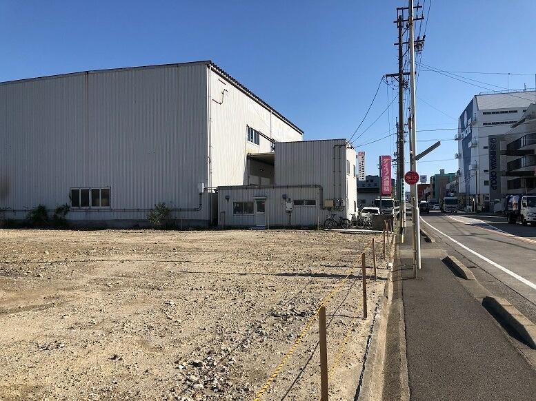 名古屋市中川区　駐車場用照明器具の電気工事