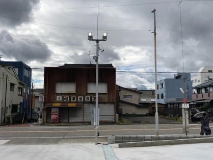 名古屋市中川区駐車場用照明器具　電気工事