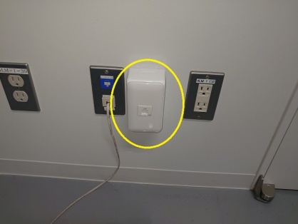 LANケーブルの配線電気通信工事